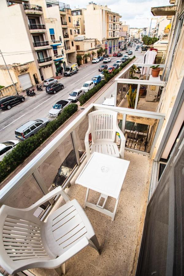 Apartment 5 Mins Away From The Beach. St. Paul's Bay Exterior foto
